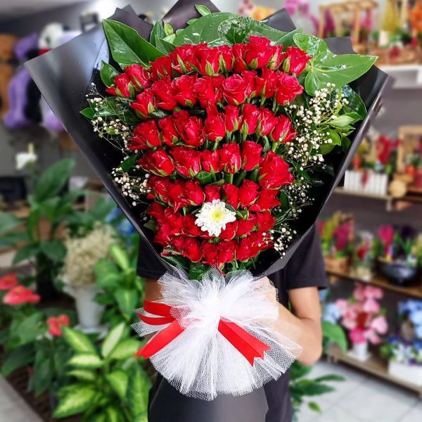 63 Adet Gül Buketi Aranjmanı