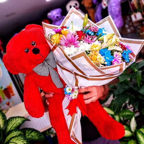 Ayı Kucağında Gül Buketi 2